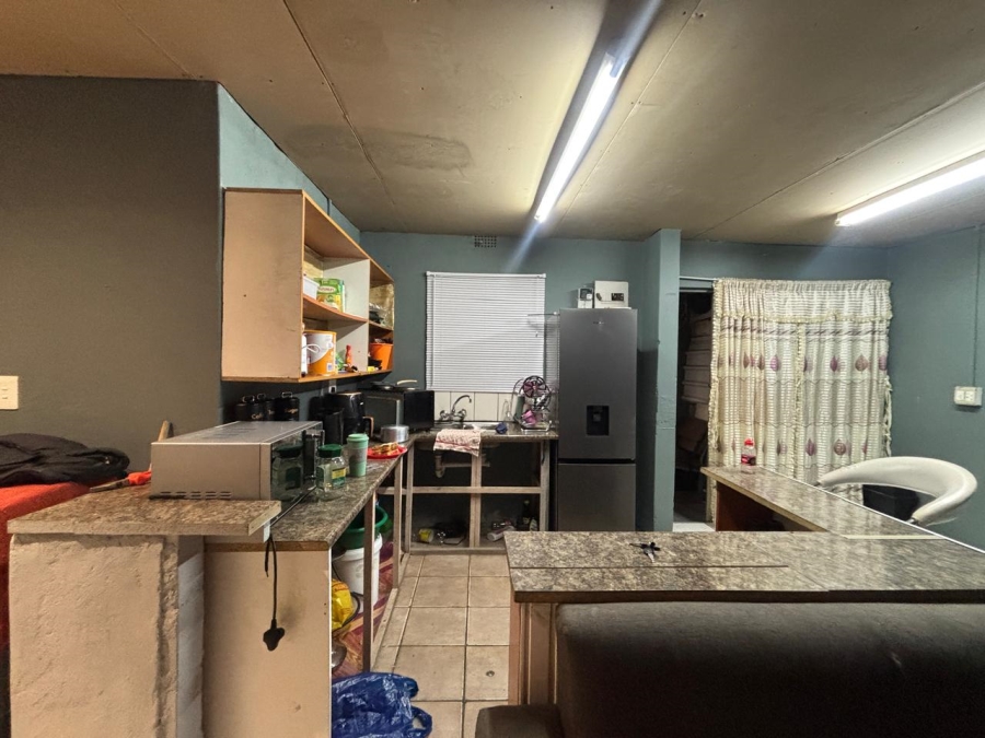 7 Bedroom Property for Sale in Beverly Park Western Cape